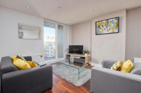 Luxury Central Abode - Amazing Views - Parking
